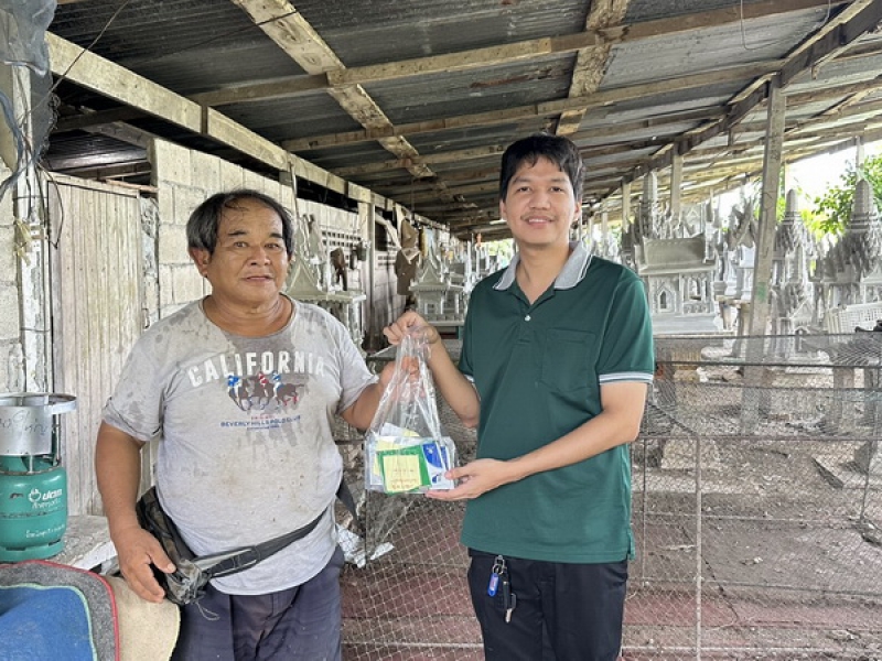 ปศุสัตว์อำเภอเขาคิชฌกูฏ เฝ้าระวังโรคไข้หวัดนกเชิงรุก เคาะประตูบ้านเกษตรกรผู้เลี้ยงสัตว์ปีก